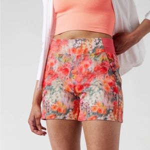 ATHLETA Ladies shorts size 10